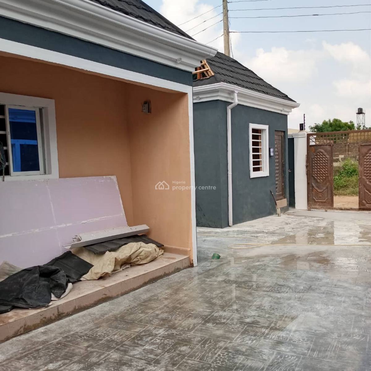 Newly Built Room and Parlor Self Contained with Fitted Kitchen Cabinet, Unity Estate Eletu Oluyole Extension, Ibadan, Oyo, Mini Flat (room and Parlour) for Rent