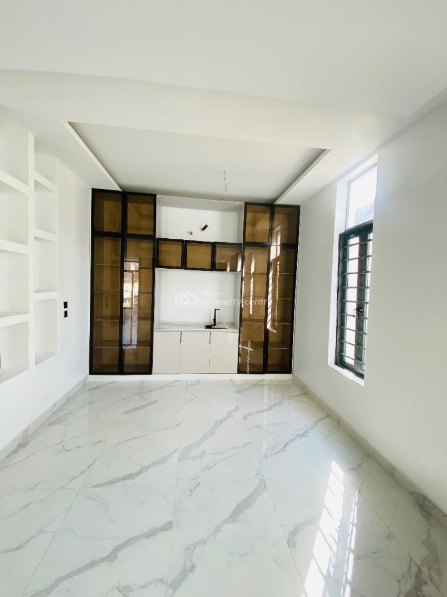 Elegant 6-bedroom Fully Detached Duplex with Bq & Indoor Swimming Pool, Chevron Drive, Lekki, Lagos, Detached Duplex for Sale