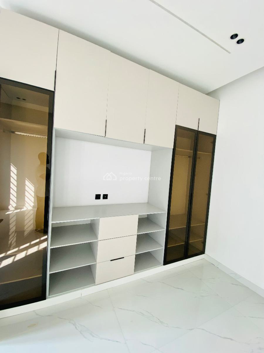 Elegant 6-bedroom Fully Detached Duplex with Bq & Indoor Swimming Pool, Chevron Drive, Lekki, Lagos, Detached Duplex for Sale