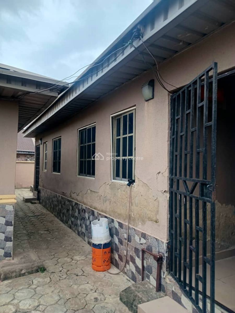 4 Bedroom Bungalow with Bq, Emily Off Bayeku Road, Igbogbo, Ikorodu, Lagos, Detached Bungalow for Sale