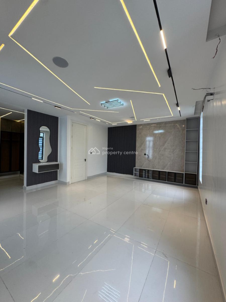 a Rarely Available Private Residence, Lekki Phase 1, Lekki, Lagos, Detached Duplex for Sale