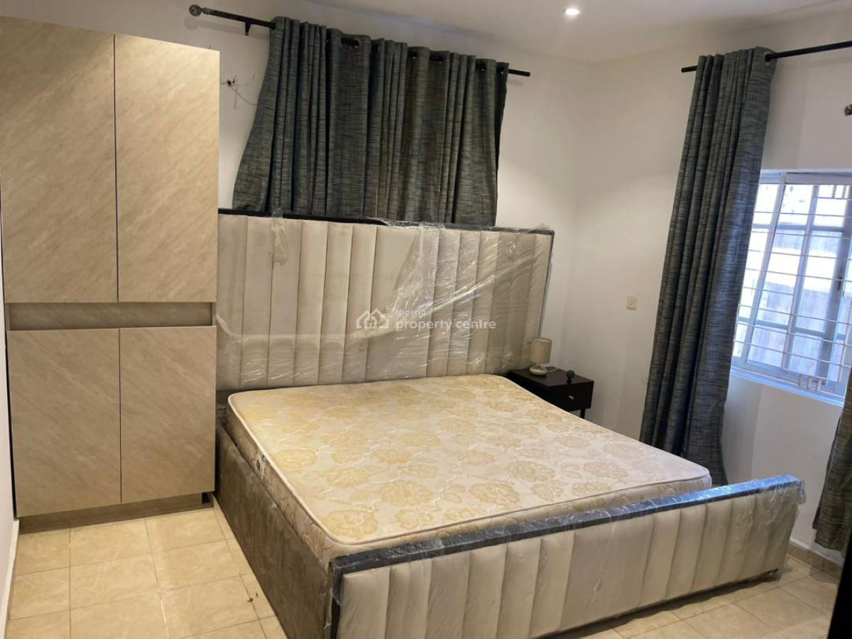Standard Furnished Mini Flat Upstairs, Off Admiralty, Lekki Phase 1, Lekki, Lagos, Flat / Apartment for Rent