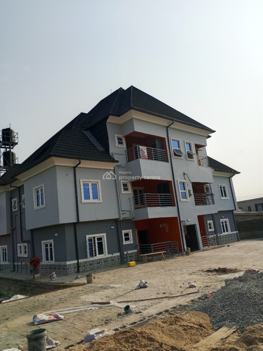 Luxury Newly Built 2 Bedroom Upstairs, Divine Avenue Bucknor Estate, Isolo, Lagos, Flat / Apartment for Rent