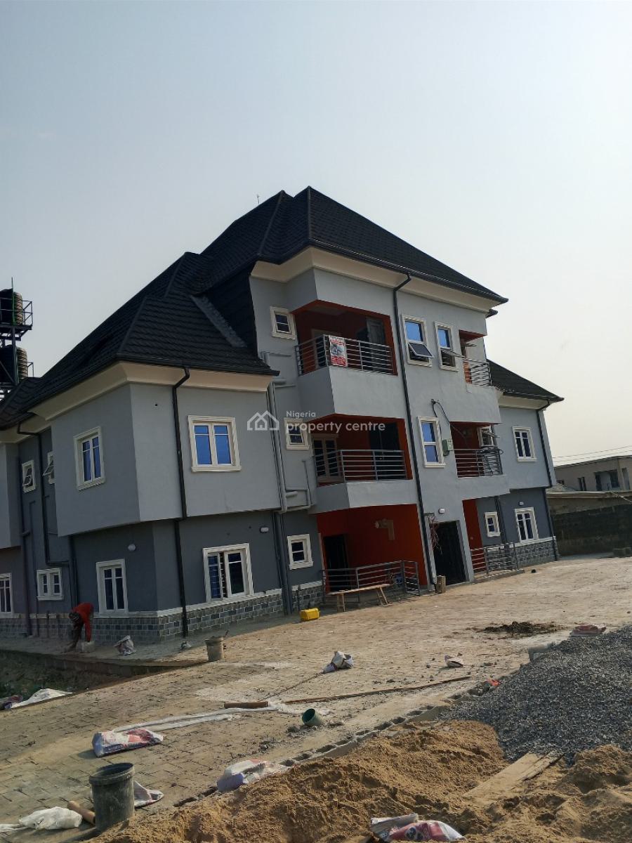 Luxury Newly Built 2 Bedroom Upstairs, Divine Avenue Bucknor Estate, Isolo, Lagos, Flat / Apartment for Rent