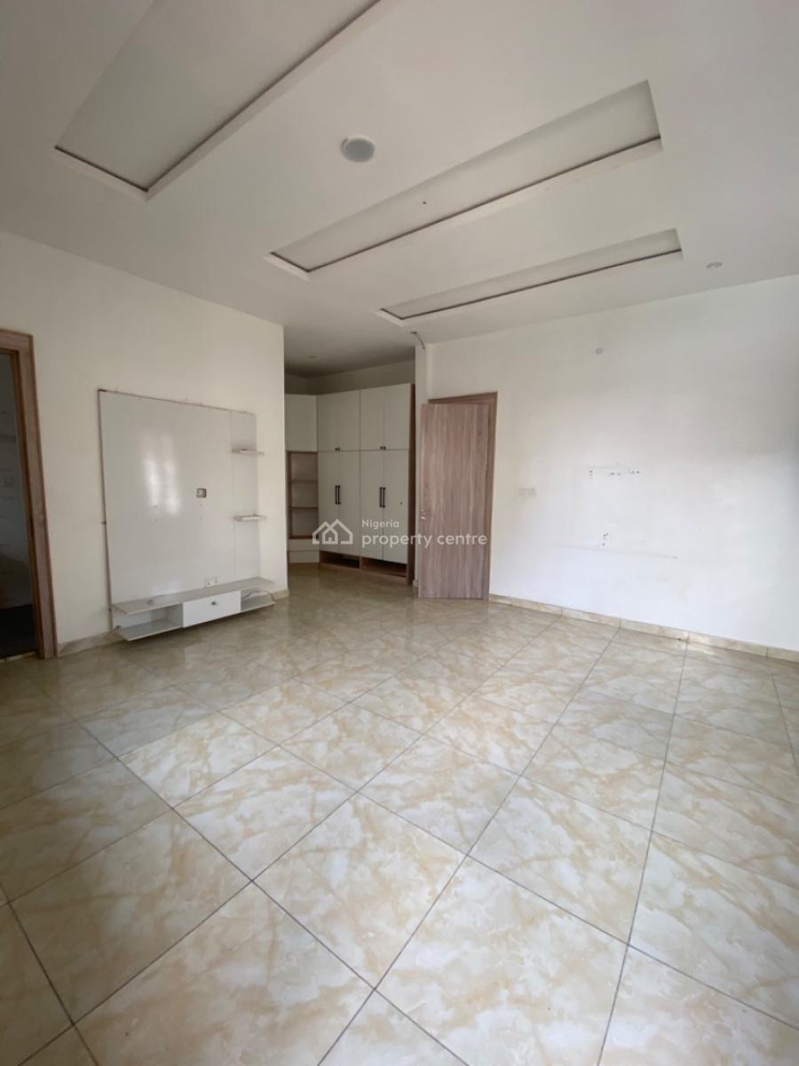 Distress Deal Exquisite 4 Bedroom Semi Detached Duplex with Pool , Gym, Harris Drive, Lekki, Lagos, Semi-detached Duplex for Sale