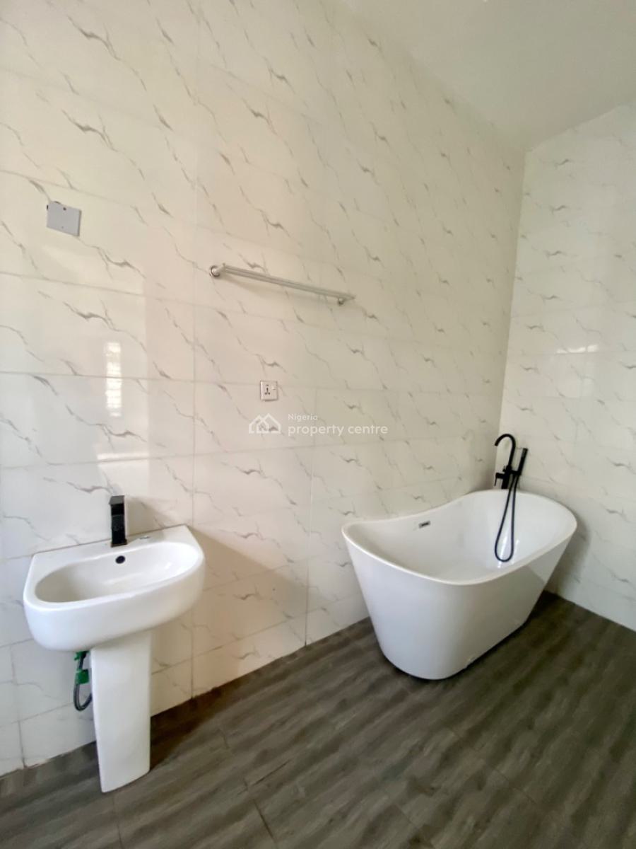 Distress Deal Exquisite 4 Bedroom Semi Detached Duplex with Pool , Gym, Harris Drive, Lekki, Lagos, Semi-detached Duplex for Sale