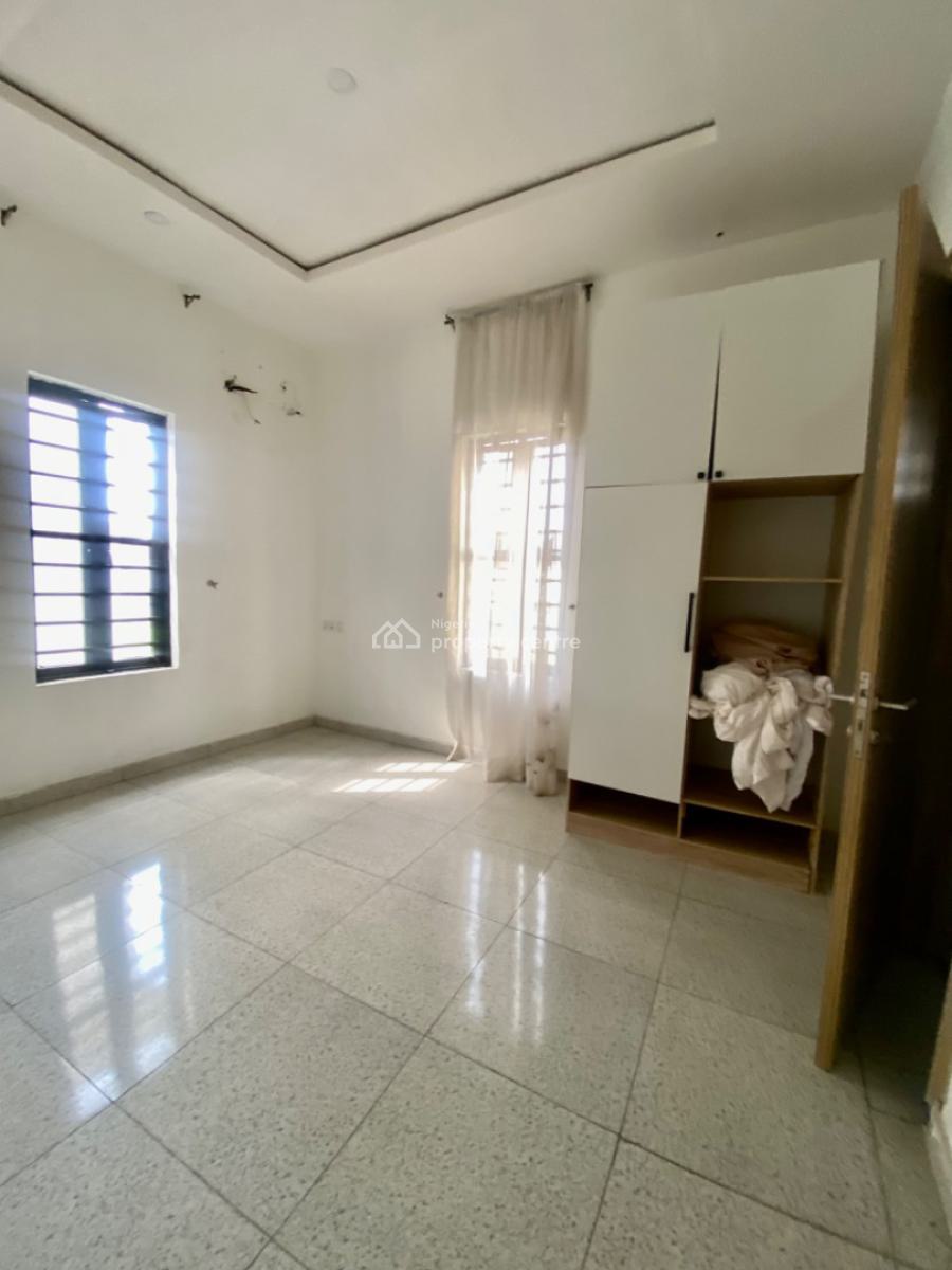 Distress Deal Exquisite 4 Bedroom Semi Detached Duplex with Pool , Gym, Harris Drive, Lekki, Lagos, Semi-detached Duplex for Sale