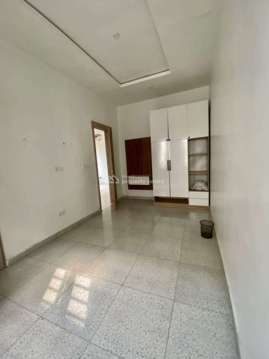 Distress Deal Exquisite 4 Bedroom Semi Detached Duplex with Pool , Gym, Harris Drive, Lekki, Lagos, Semi-detached Duplex for Sale