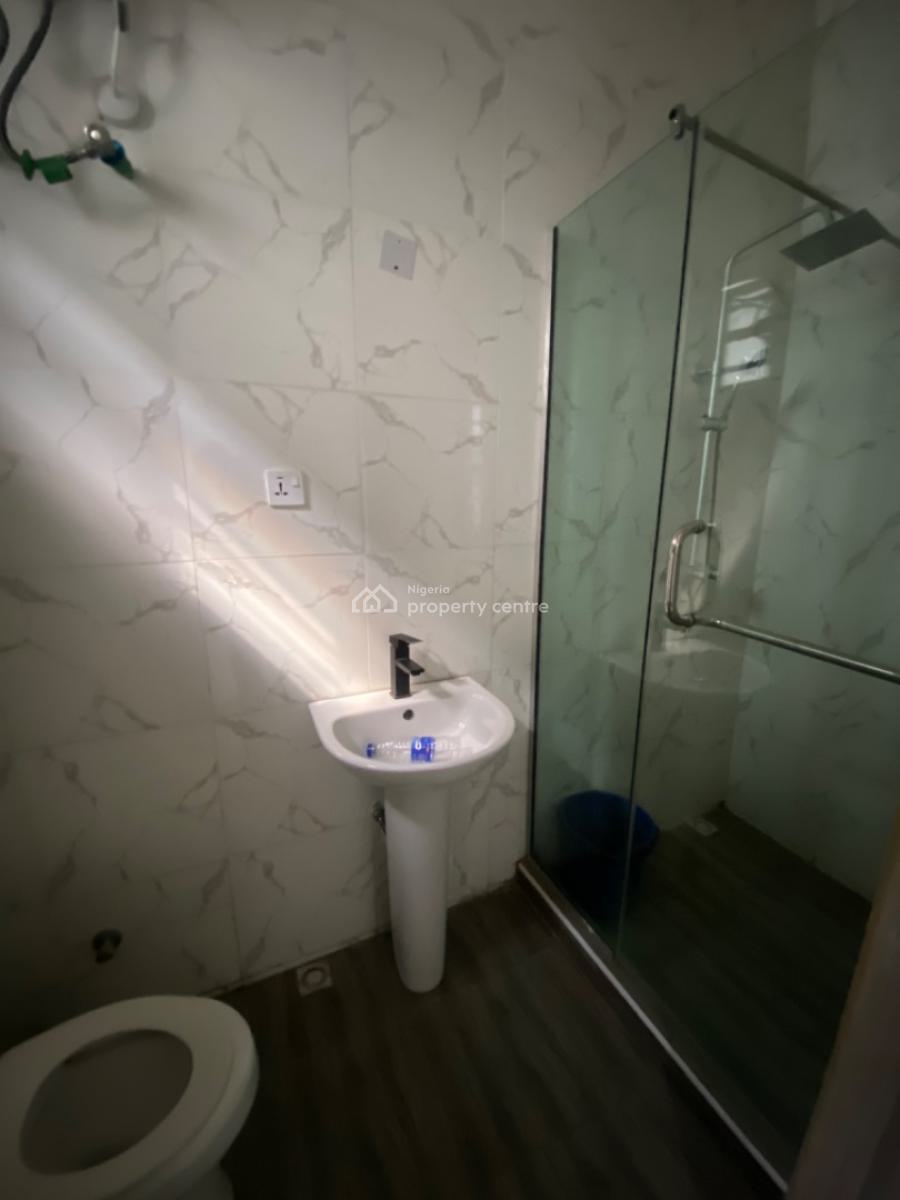 Distress Deal Exquisite 4 Bedroom Semi Detached Duplex with Pool , Gym, Harris Drive, Lekki, Lagos, Semi-detached Duplex for Sale