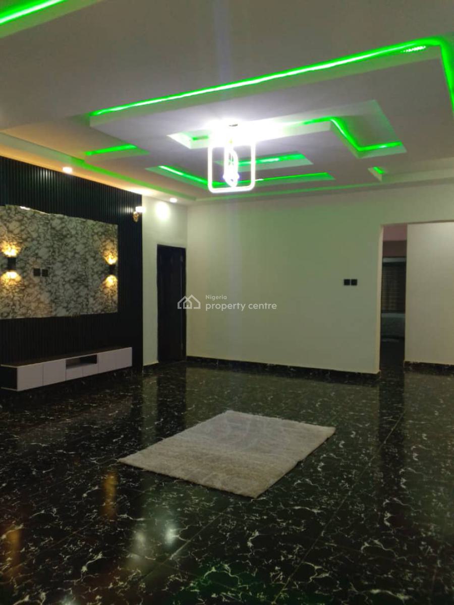 Well Finished and Furnished 5 Bedroom, Airport Road, Lugbe District, Abuja, Detached Duplex for Rent