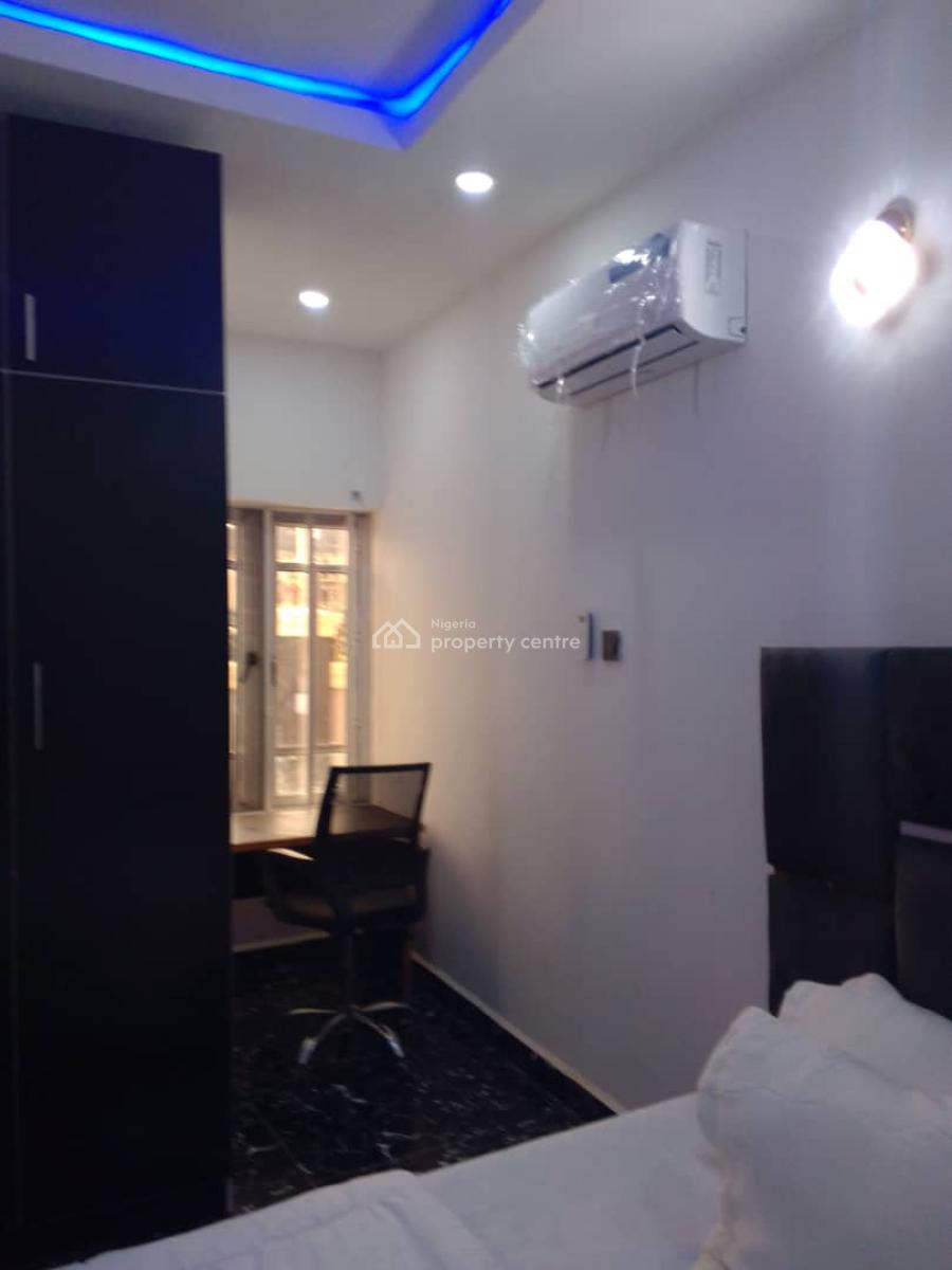 Well Finished and Furnished 5 Bedroom, Airport Road, Lugbe District, Abuja, Detached Duplex for Rent