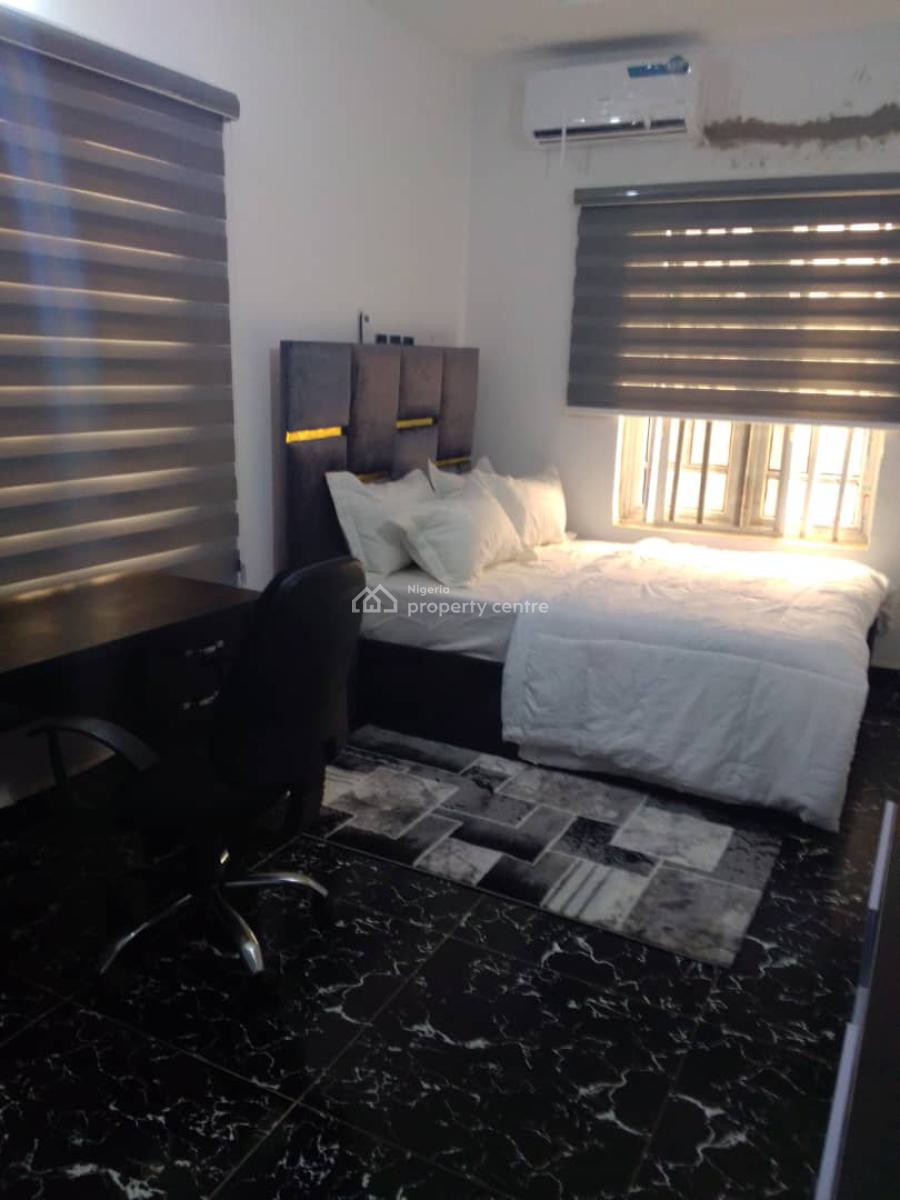 Well Finished and Furnished 5 Bedroom, Airport Road, Lugbe District, Abuja, Detached Duplex for Rent