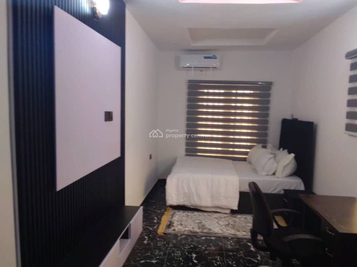 Well Finished and Furnished 5 Bedroom, Airport Road, Lugbe District, Abuja, Detached Duplex for Rent