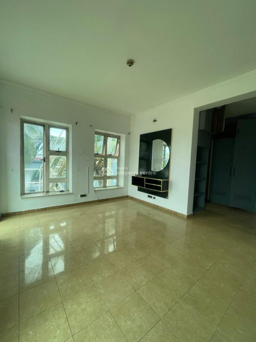 Prime Investment Property Located in The Highly Sought-after Estate, Oniru, Victoria Island (vi), Lagos, Flat / Apartment for Sale