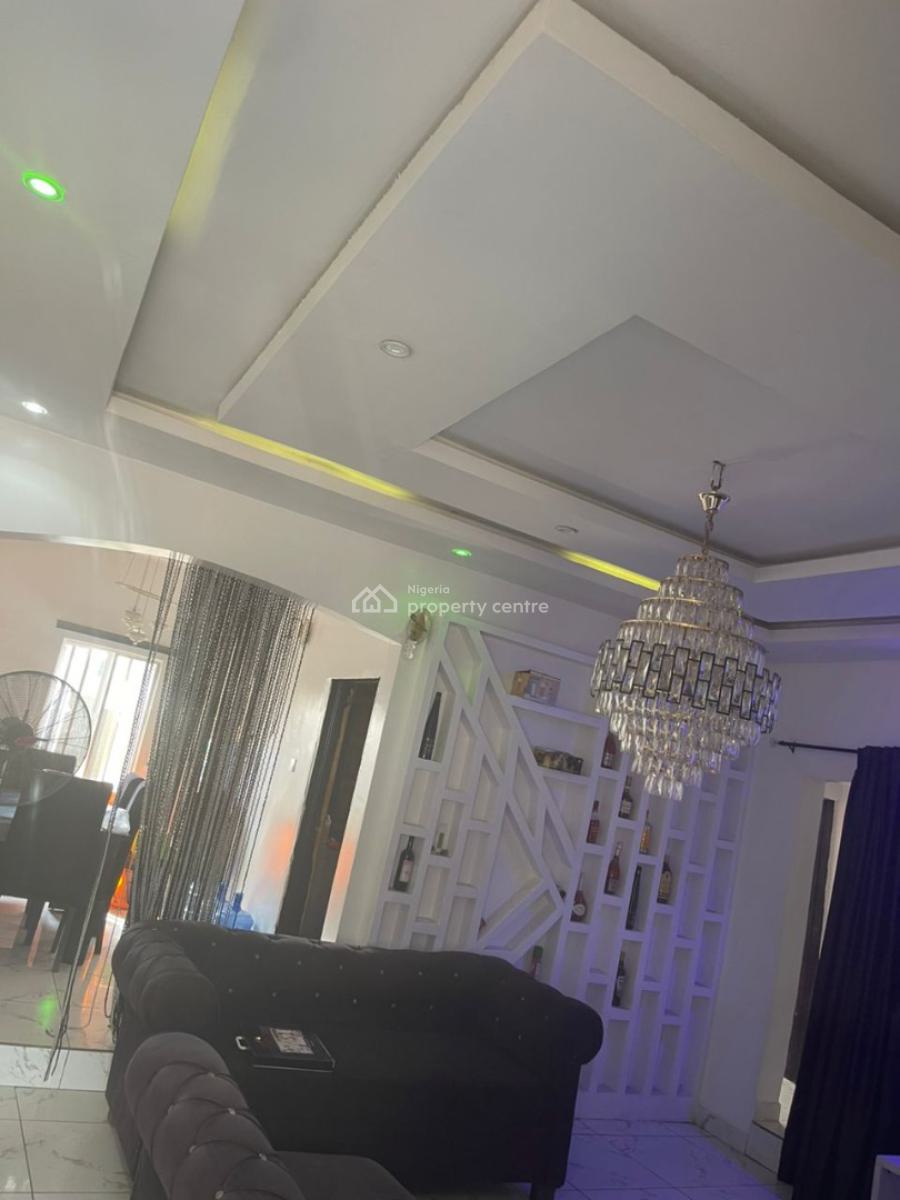 Luxury 6 Bedroom Flat, Ofin Estate, Igbogbo, Ikorodu, Lagos, Block of Flats for Sale