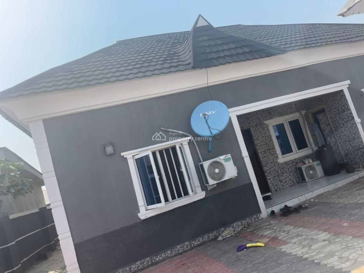 Luxury 6 Bedroom Flat, Ofin Estate, Igbogbo, Ikorodu, Lagos, Block of Flats for Sale