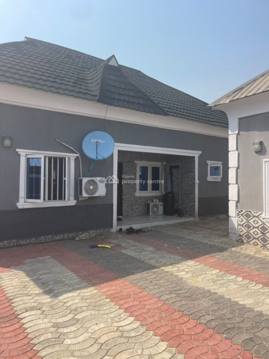 Luxury 6 Bedroom Flat, Ofin Estate, Igbogbo, Ikorodu, Lagos, Block of Flats for Sale