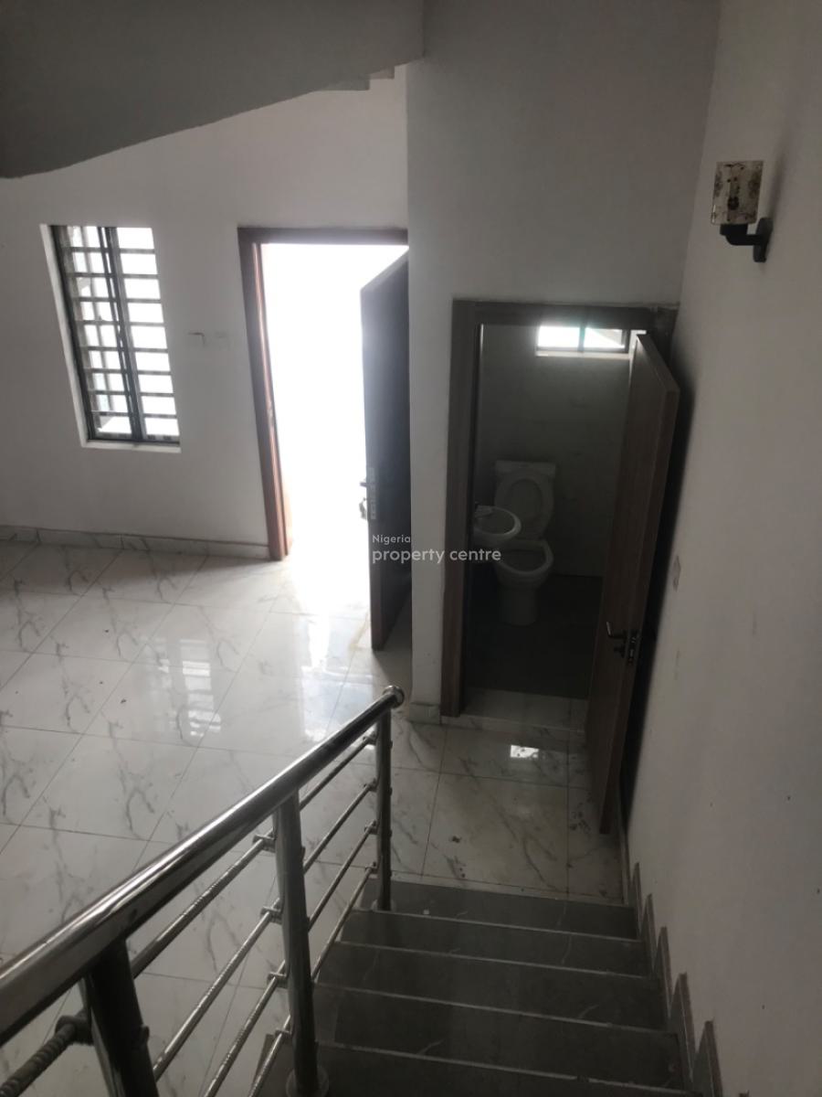 Luxury 2 Bedroom Terrace Duplex with Excellent Facility, Ologolo, Lekki, Lagos, Terraced Duplex for Rent