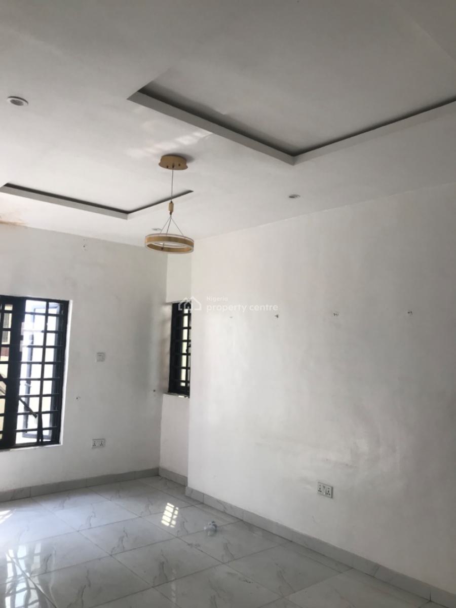 Luxury 2 Bedroom Apartment with Excellent Facility, Ologolo, Lekki, Lagos, Flat / Apartment for Rent