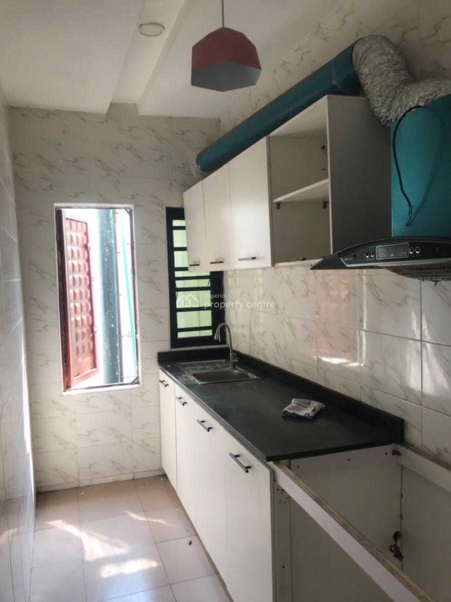 Luxury 2 Bedroom Apartment with Excellent Facility, Ologolo, Lekki, Lagos, Flat / Apartment for Rent