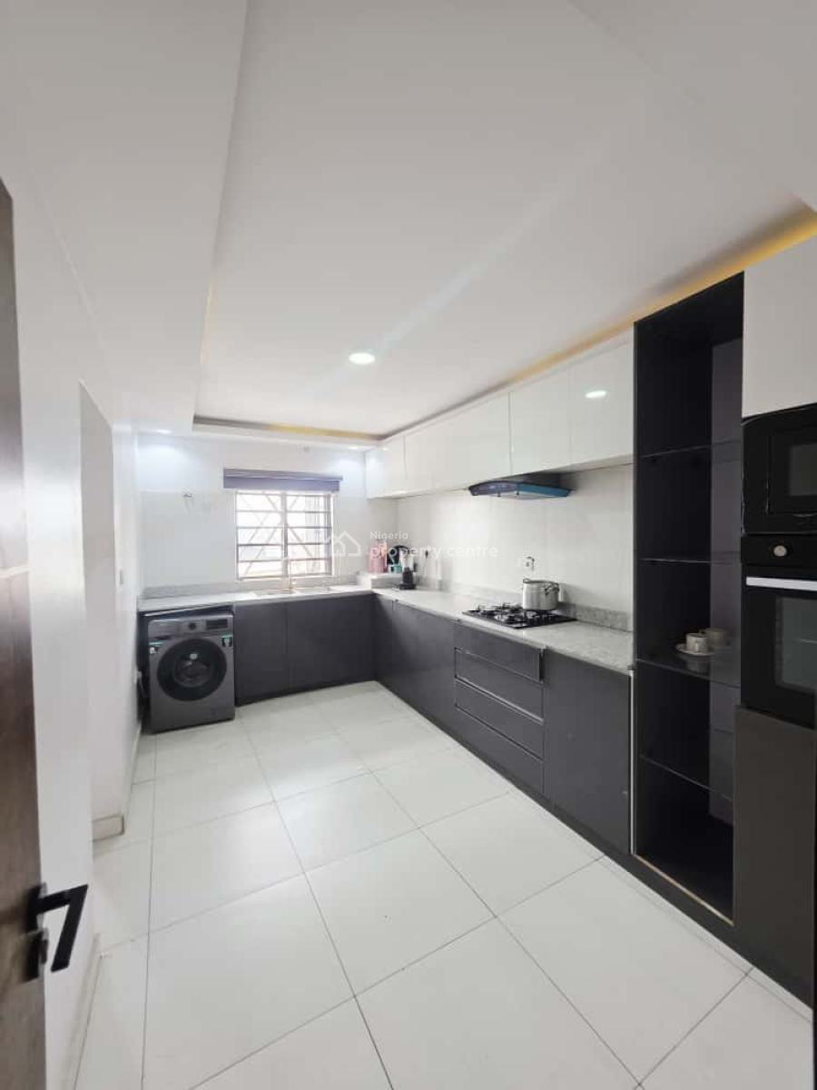 Luxury 2 Bedroom Penthouse with Excellent Facility, Lekki Phase 1, Lekki, Lagos, Flat / Apartment for Rent