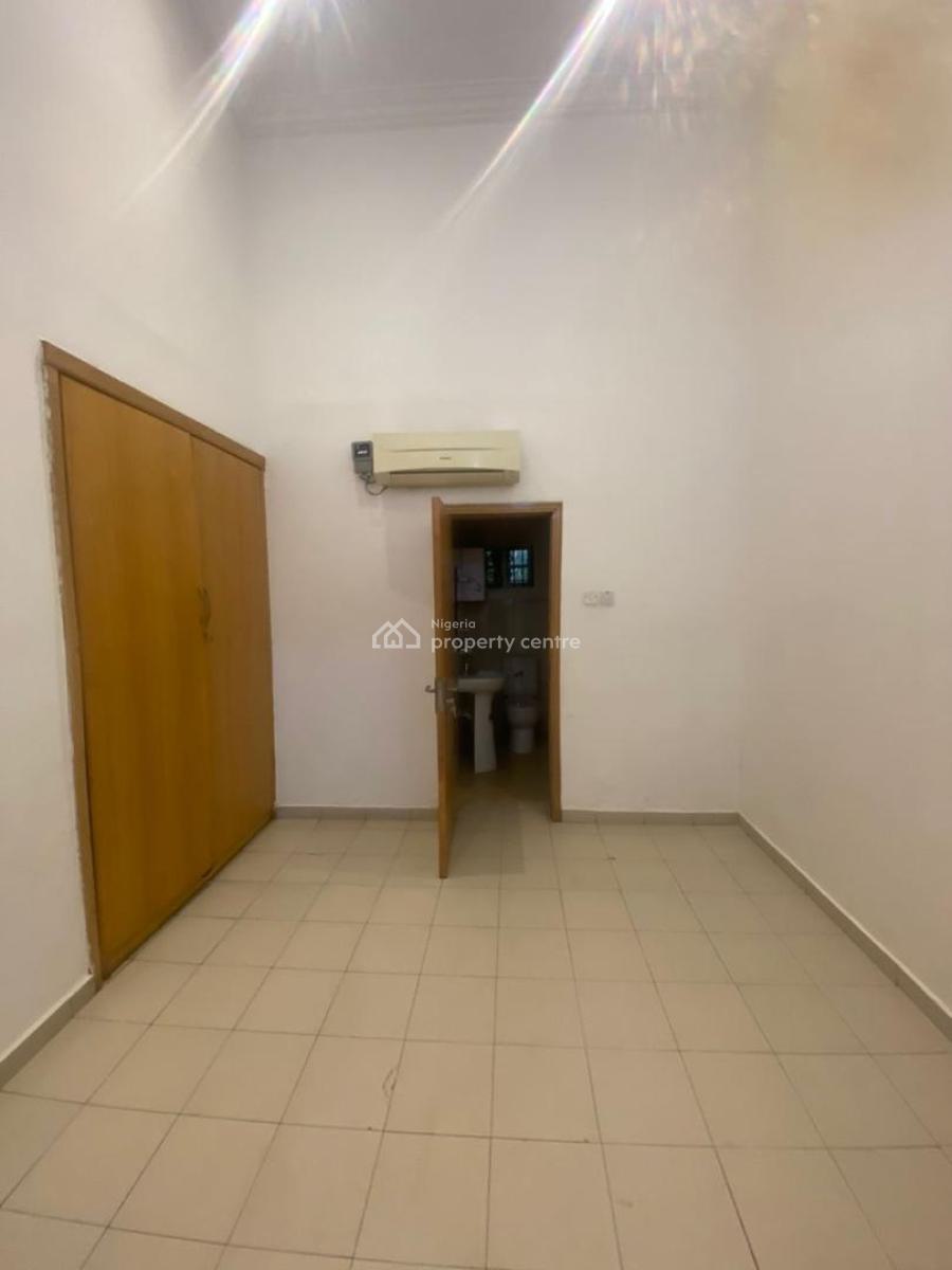 4 Bedroom Semi Detached Duplex Swimming Pool and Gym, Diplomatic Zone, Wuse 2, Abuja, Semi-detached Duplex for Rent