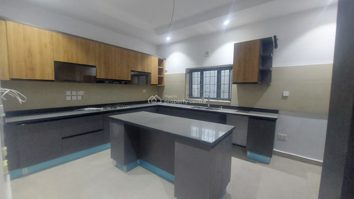 Tastefully Finished 5-bedroom Terraced Duplex with Bq, Guzape District, Abuja, Terraced Duplex for Rent