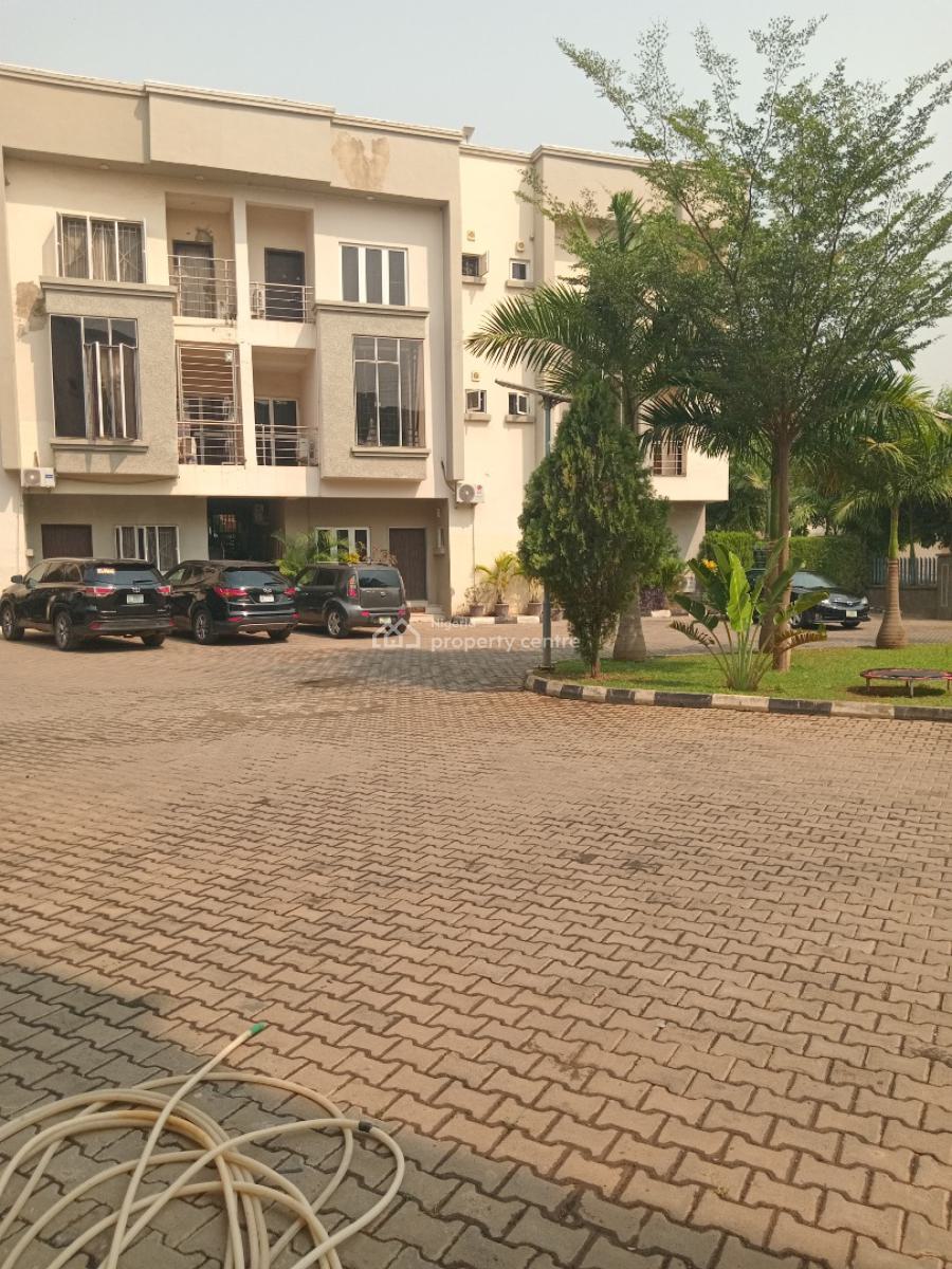 a Very Good Spacious 4 Bedroom Terraced Duplex + 1bq, Diplomatic Zone, Katampe Extension, Katampe, Abuja, Terraced Duplex for Rent