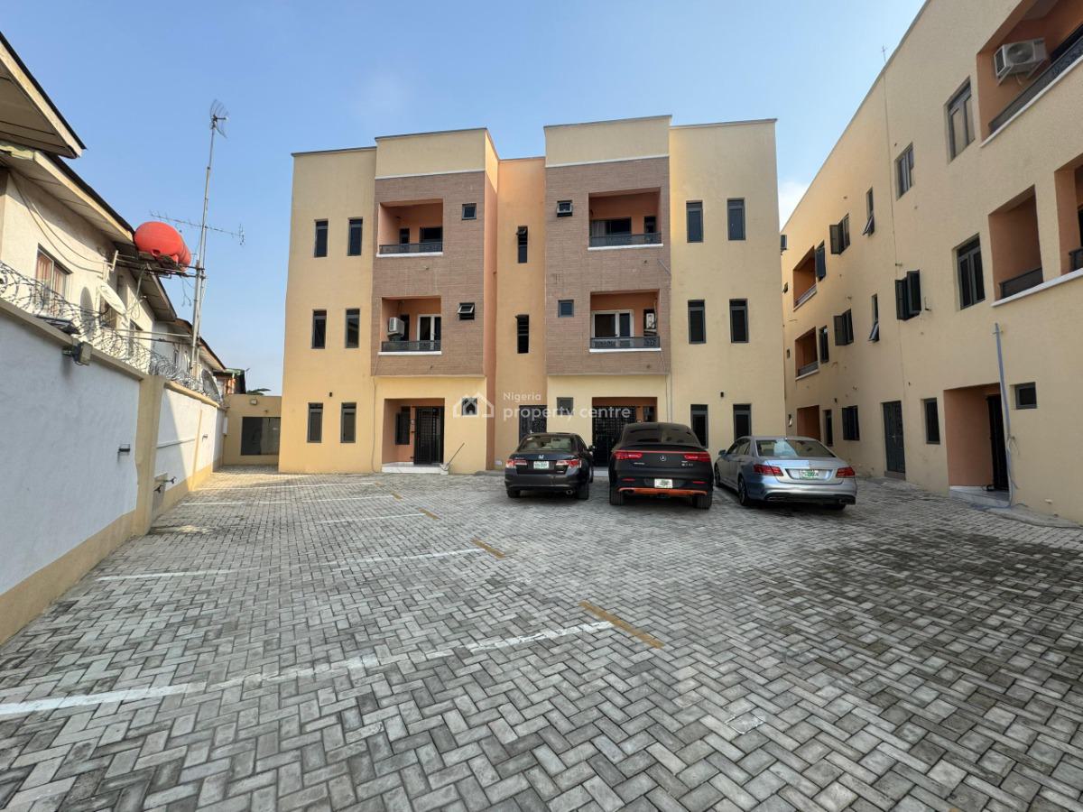 2 Bedroom Apartment, Dideolu Estate, Ogba, Ikeja, Lagos, Flat / Apartment for Sale