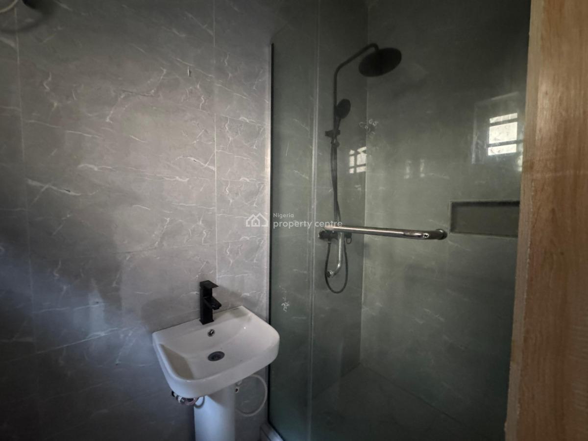 2 Bedroom Apartment, Dideolu Estate, Ogba, Ikeja, Lagos, Flat / Apartment for Sale