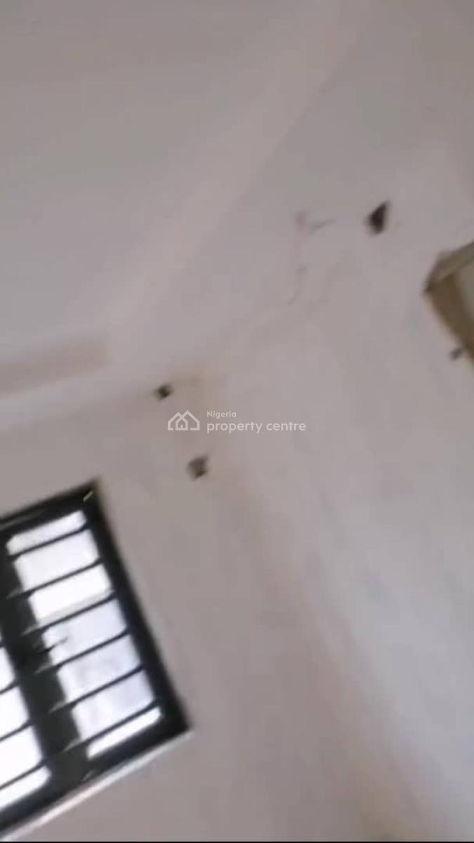 Brand New 2 Bedroom Flat, Off Olufemi Ogunlana Drive, Surulere, Lagos, Flat / Apartment for Rent