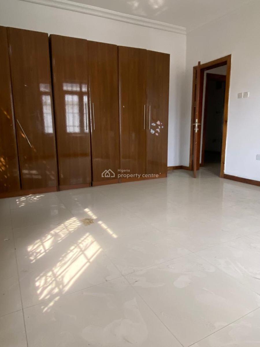 Spacious Semi Masters Room + Open Plan Kitchen,in a Shared Apartment, Oniru, Victoria Island (vi), Lagos, Self Contain (single Rooms) for Rent