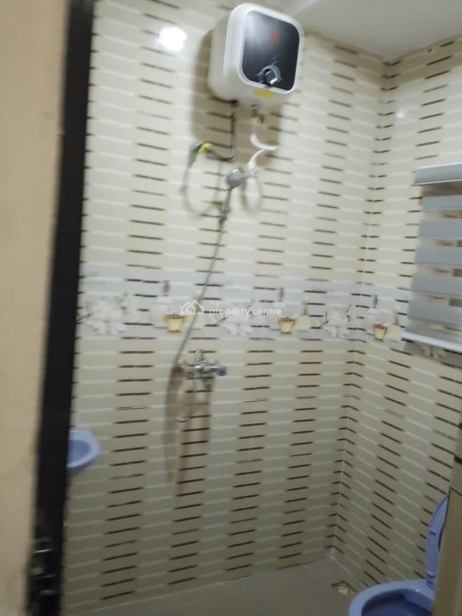 2 Bedrom Apartment, 25 Meadow Estate Ogombo Road, Ajah, Lagos, Flat / Apartment for Rent