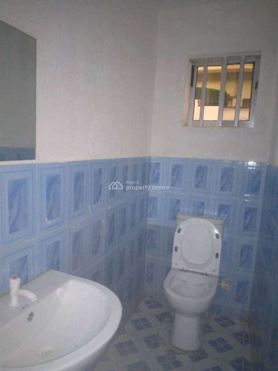 2-bedroom Flat, Oyadiran Estate, Sabo, Yaba, Lagos, Flat / Apartment for Rent