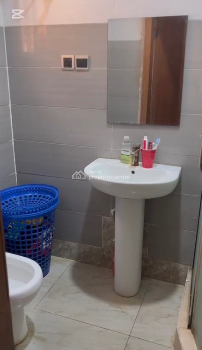 Well Converted 2 Bedroom Apartment, Spg, Ologolo, Lekki, Lagos, Flat / Apartment for Rent