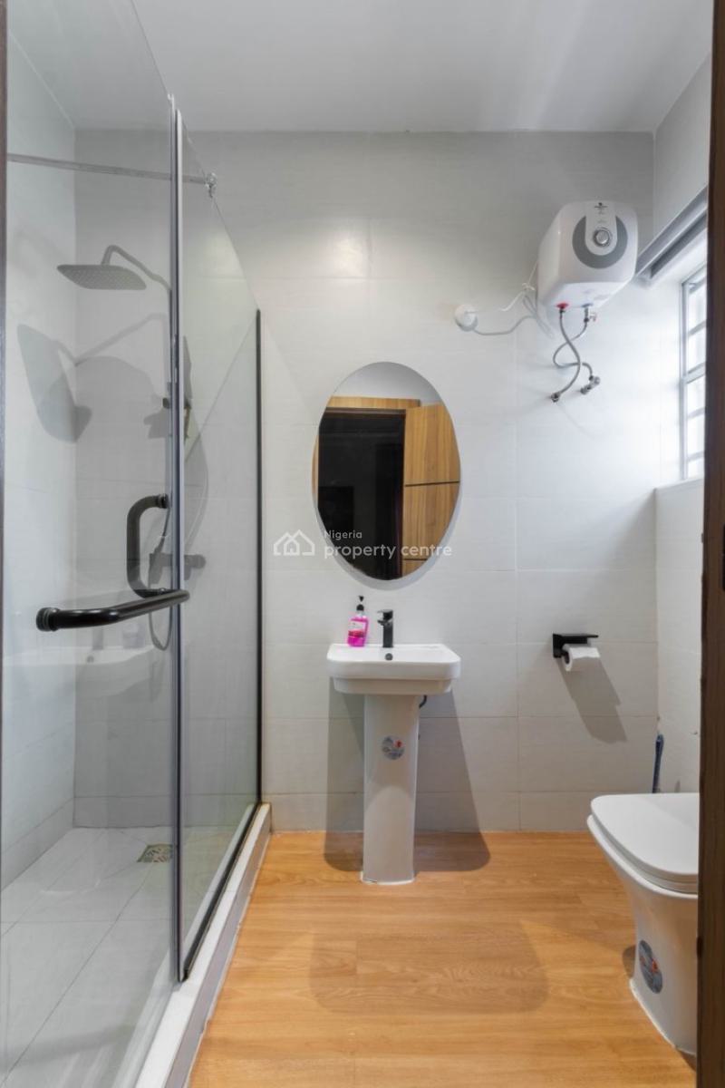 3 Bedroom Luxurious Penthouse Apartment, Layi Yusuf Crescent Lekki Phase 1, Lekki, Lagos, House Short Let