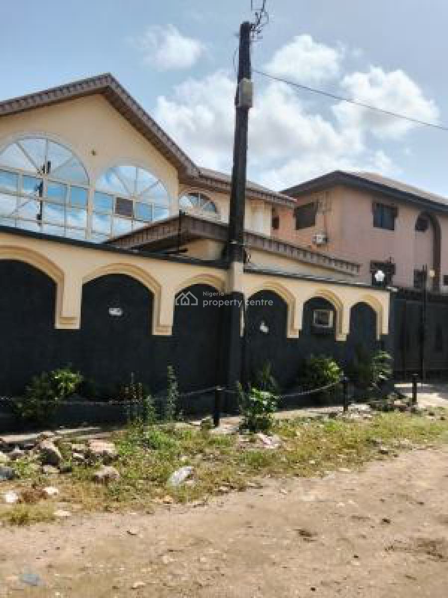 3 Bedroom Terraced Duplex with Self Contained Bq, Ajao Estate Off International Airport Road, Isolo, Lagos, Terraced Duplex for Sale