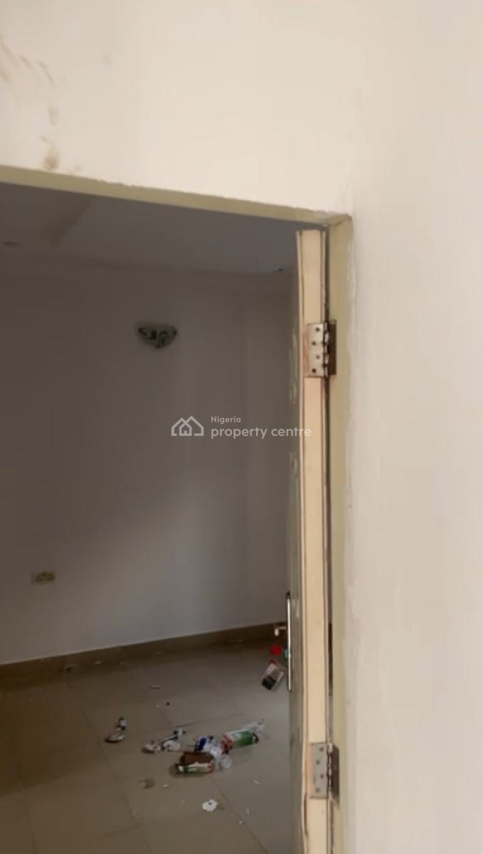 Well Maintained 2 Bedroom Flat, Fidiso Estate, Sangotedo, Ajah, Lagos, Flat / Apartment for Rent