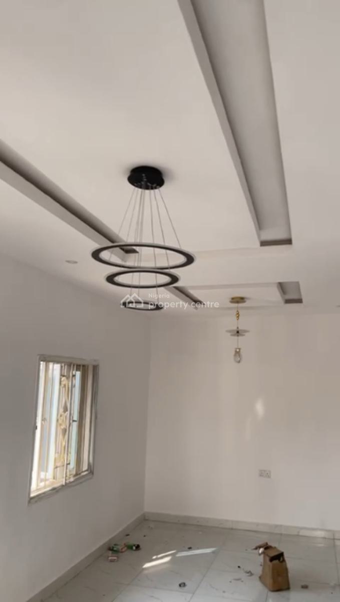 Well Maintained 2 Bedroom Flat, Fidiso Estate, Sangotedo, Ajah, Lagos, Flat / Apartment for Rent