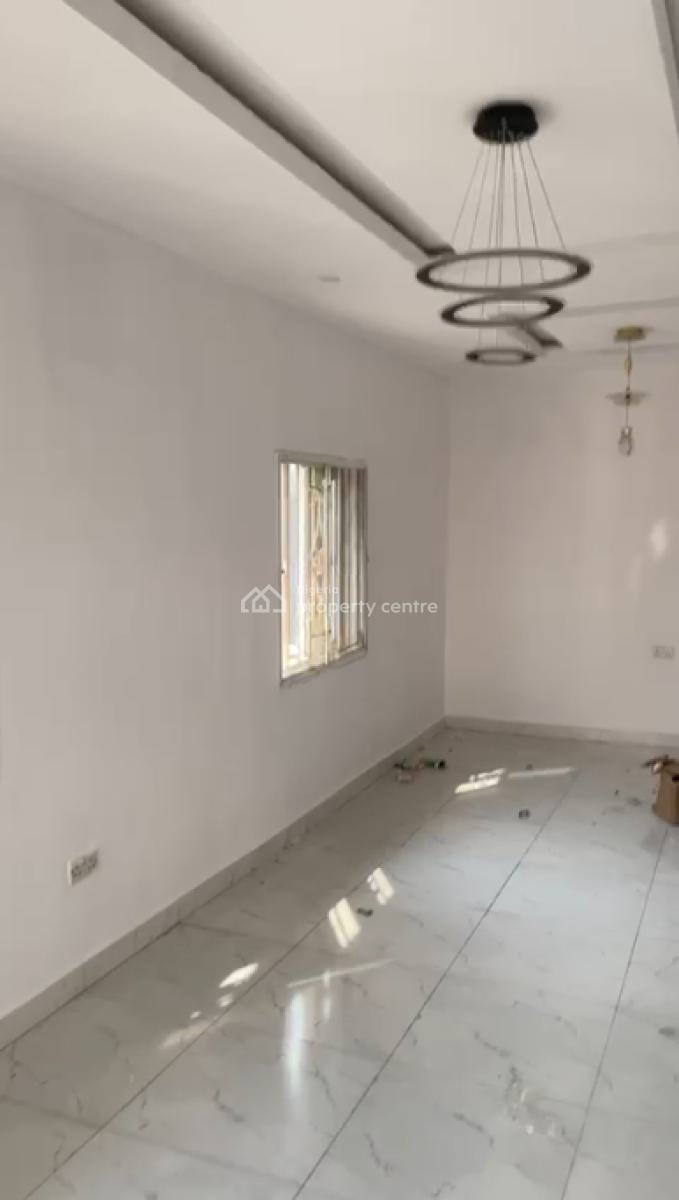 Well Maintained 2 Bedroom Flat, Fidiso Estate, Sangotedo, Ajah, Lagos, Flat / Apartment for Rent