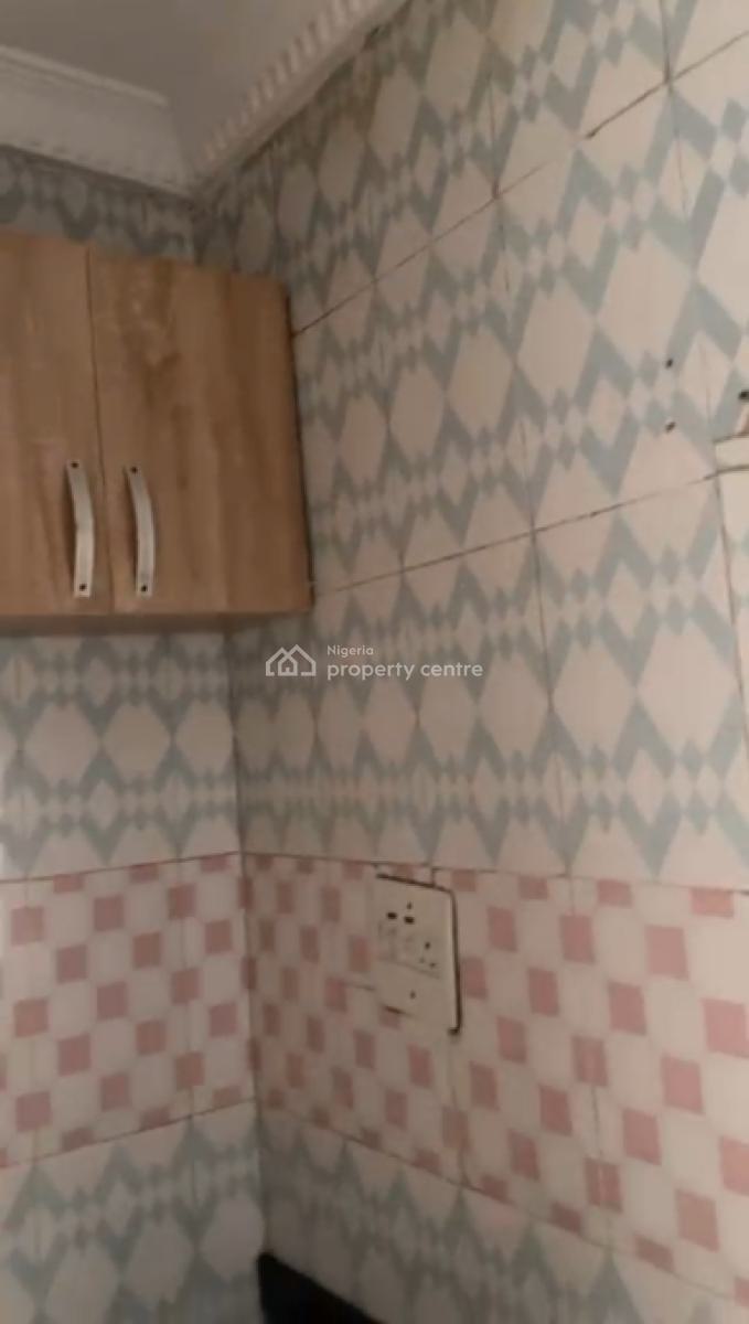 Well Maintained 2 Bedroom Flat, Fidiso Estate, Sangotedo, Ajah, Lagos, Flat / Apartment for Rent