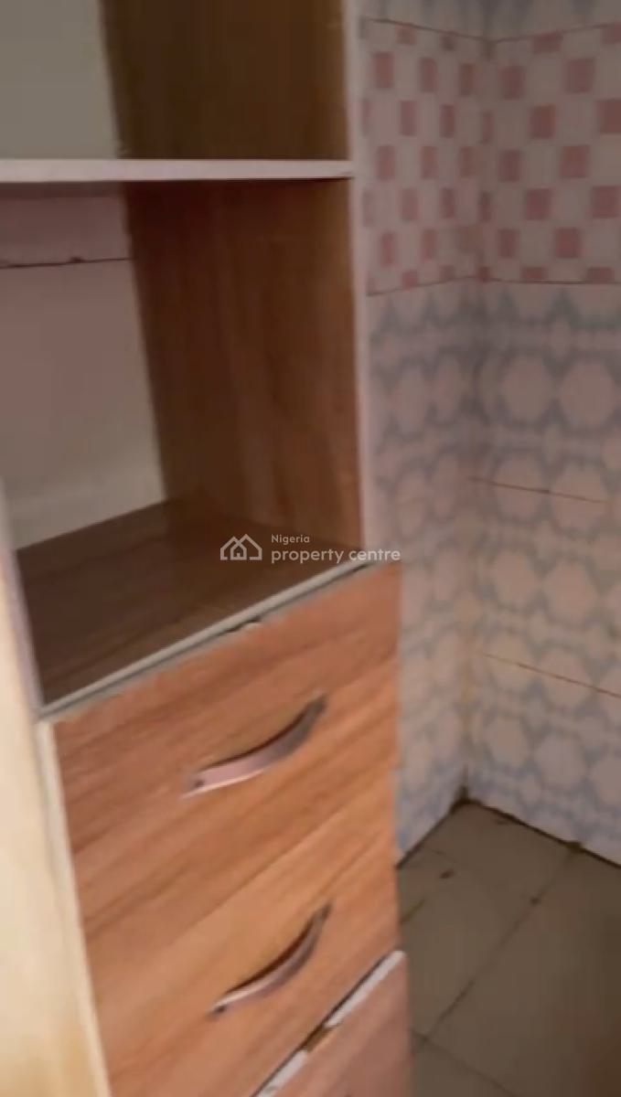 Well Maintained 2 Bedroom Flat, Fidiso Estate, Sangotedo, Ajah, Lagos, Flat / Apartment for Rent