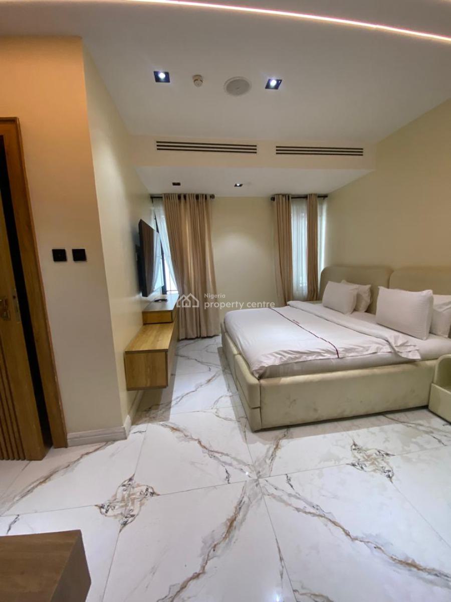 Luxury 3 Bedroom Apartment, Kingsley Odo Close Off Chief Collins, Lekki Phase 1, Lekki, Lagos, Flat / Apartment Short Let