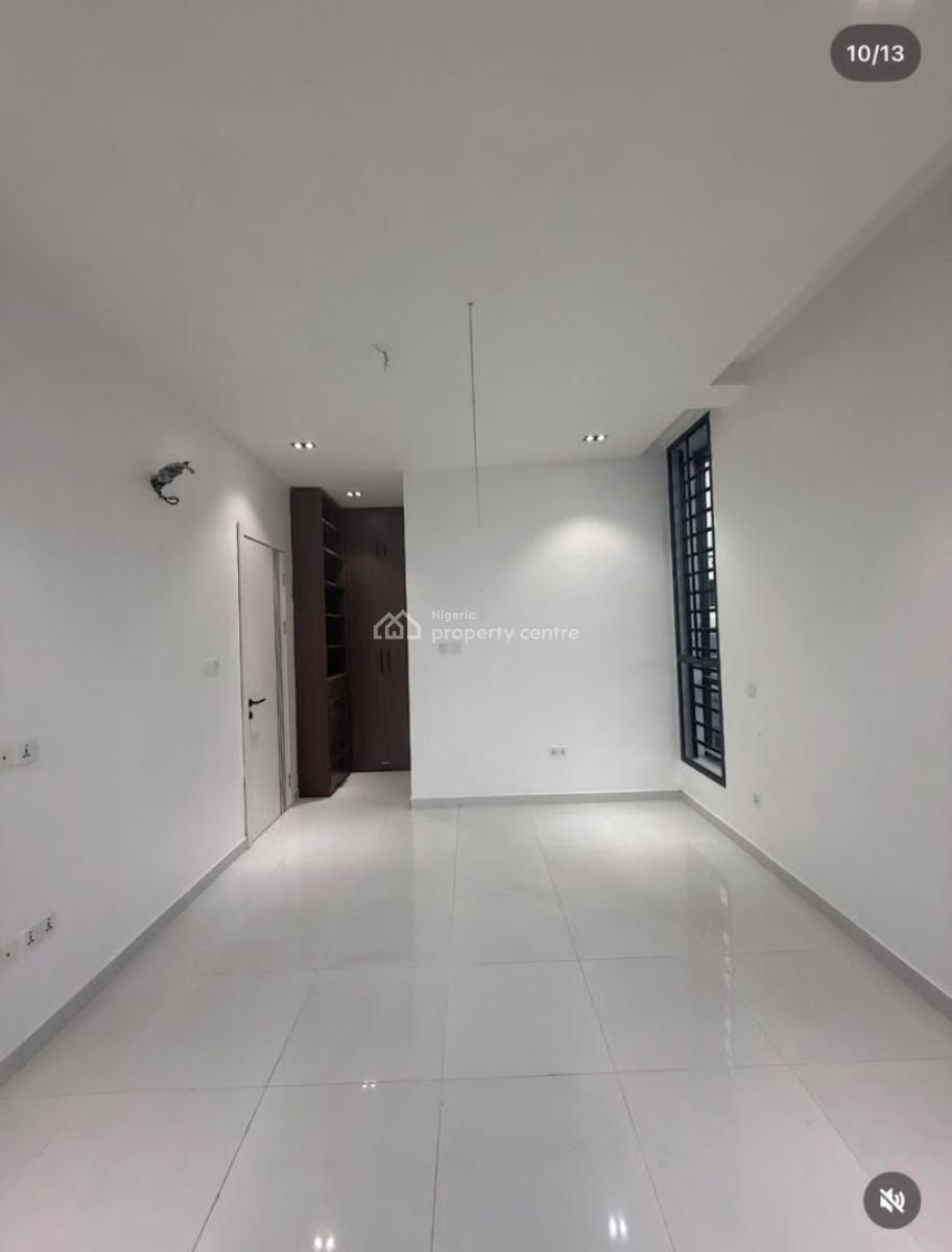 2 Bedroom Flat, Off Domino Pizza, Ologolo, Lekki, Lagos, Flat / Apartment for Rent