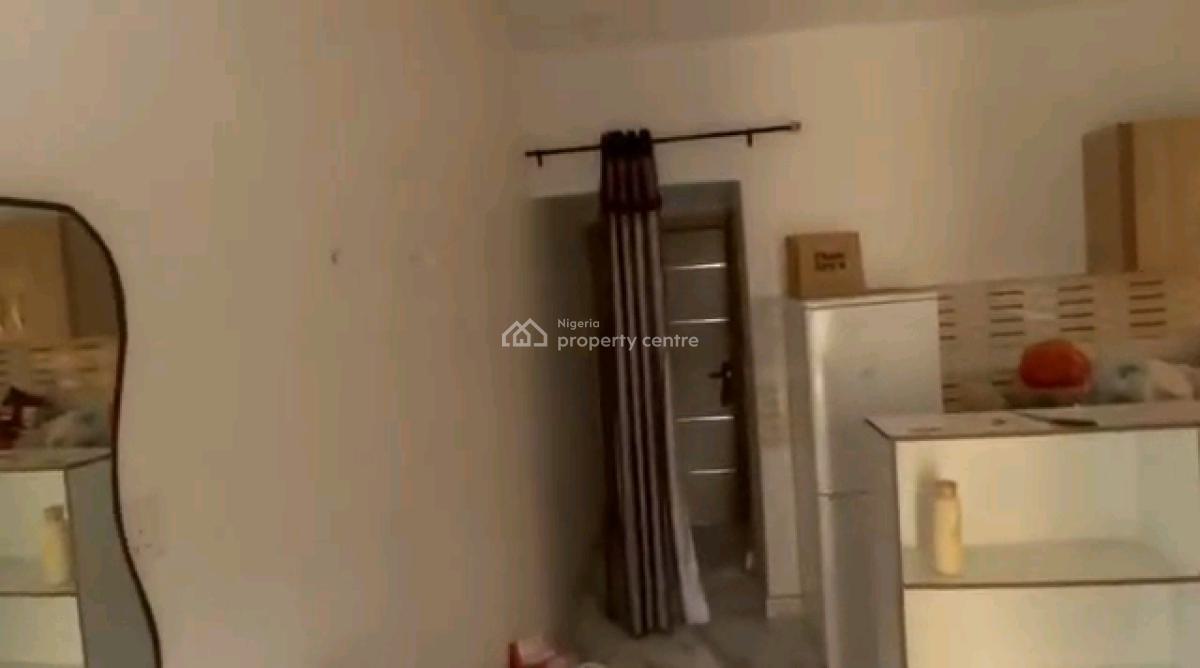 Executive Standard Mini- Flat, Yaba, Lagos, Mini Flat (room and Parlour) for Rent