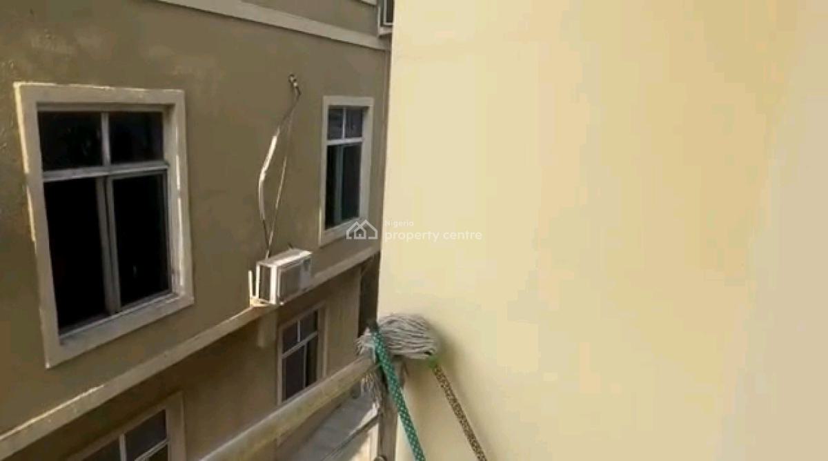 Executive Standard Mini- Flat, Yaba, Lagos, Mini Flat (room and Parlour) for Rent