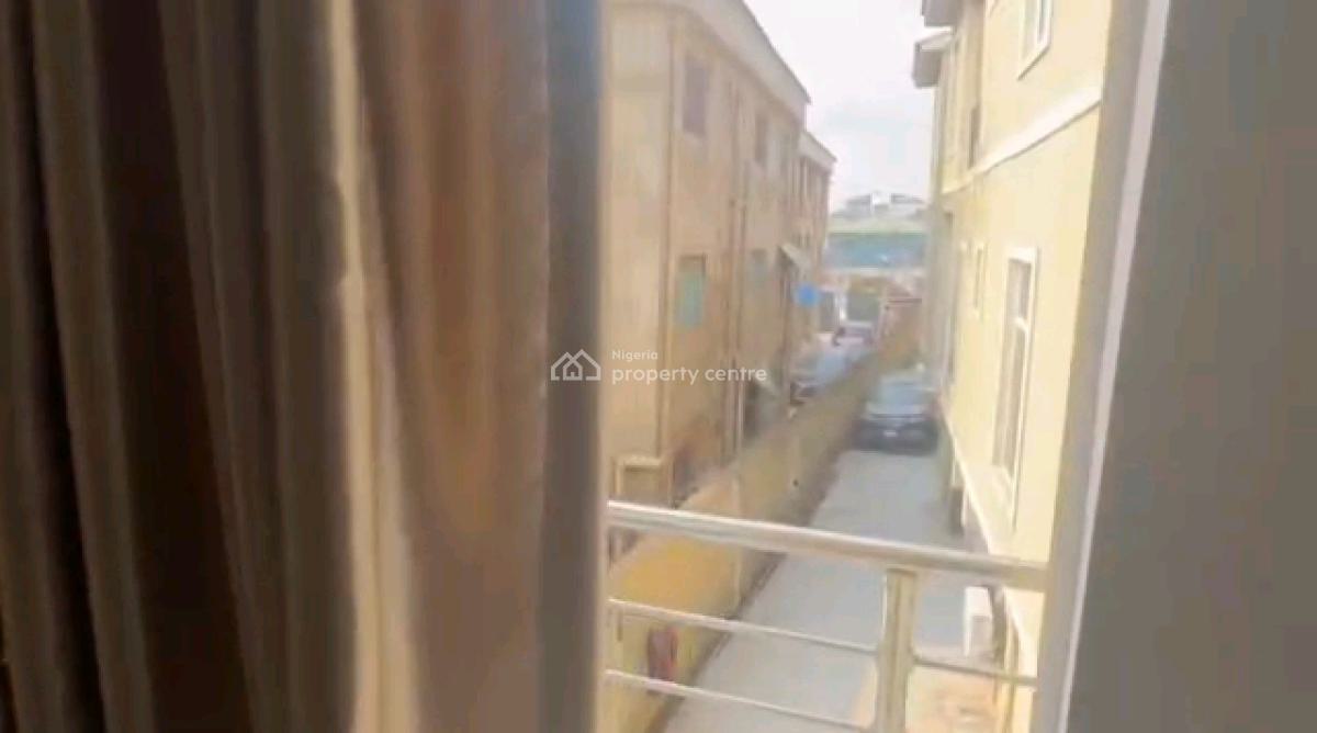 Executive Standard Mini- Flat, Yaba, Lagos, Mini Flat (room and Parlour) for Rent