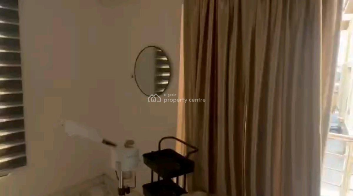 Executive Standard Mini- Flat, Yaba, Lagos, Mini Flat (room and Parlour) for Rent