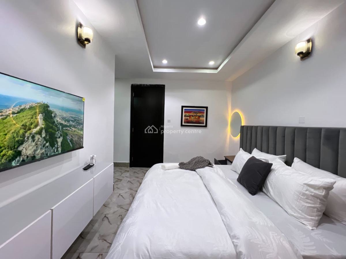 Luxury 3 Bedroom Apartment, Lekki Phase 1, Lekki, Lagos, Flat / Apartment Short Let