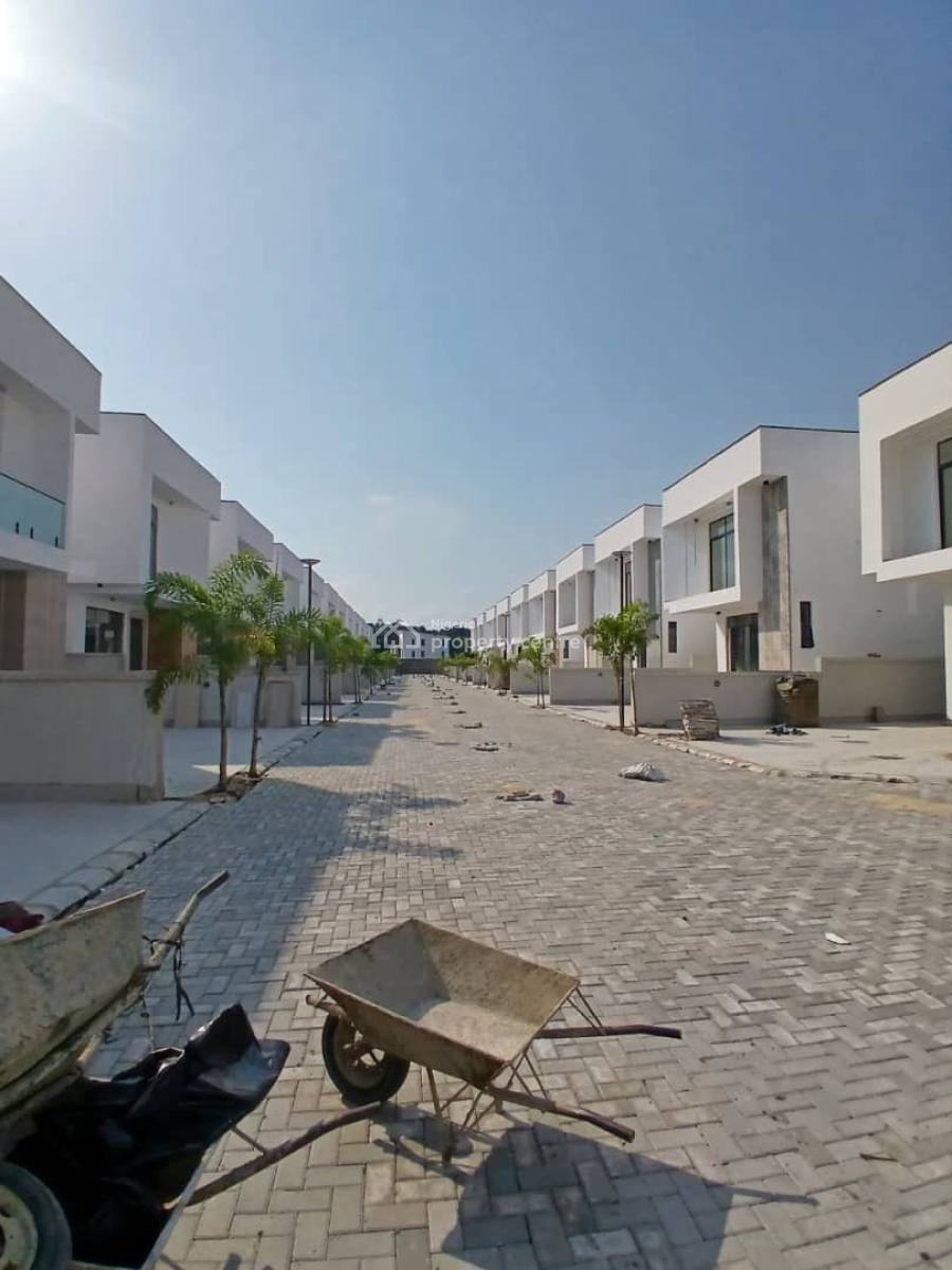 Luxury  Spacious 4 Bedroom Fully/semi Detached Duplex with a Room Bq, Dpkay District Orchid Hotel Road, Lekki Phase 2, Lekki, Lagos, Detached Duplex for Sale